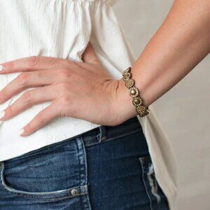 Paparazzi Jewelry - Glamour Garden - Brass Bracelet - Vintae